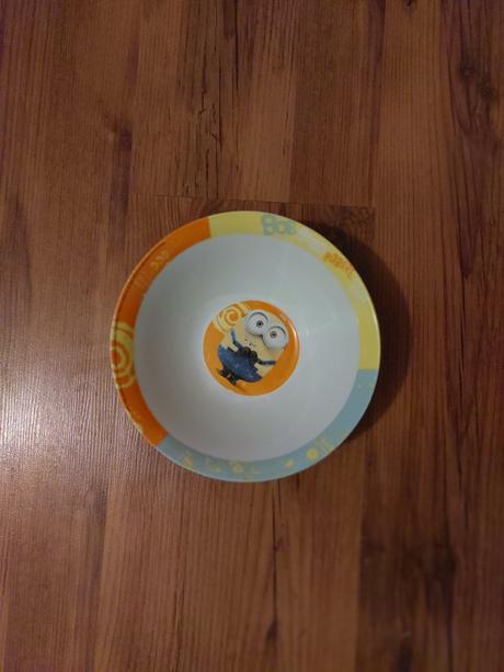 Porcelanova miska mimoni, 