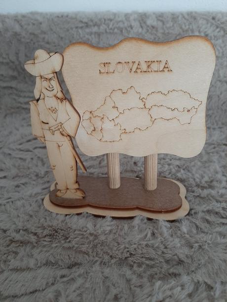 Drevená dekorácia slovensko.,