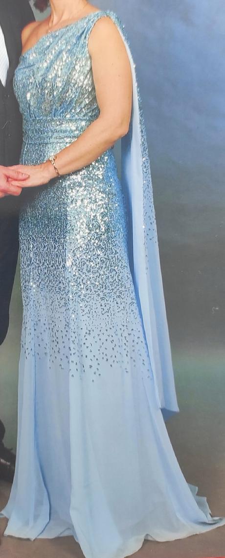 Spoločenské šaty s flitrami, 38