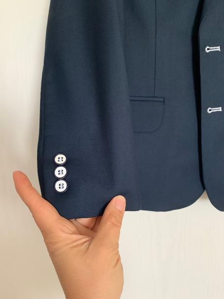 Oblek pre chlapca, 134