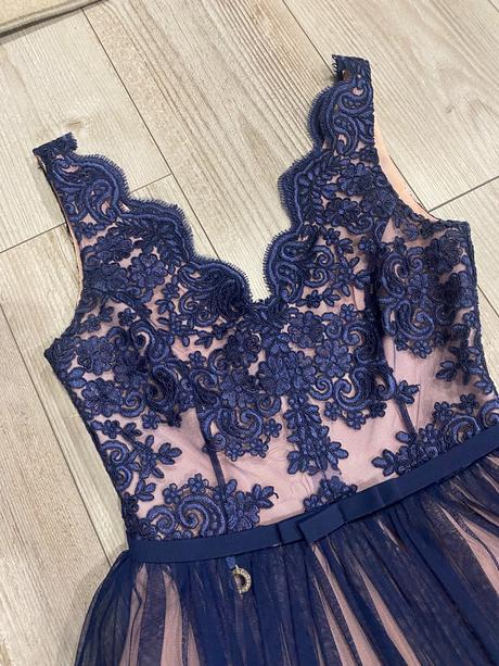 Spoločenské šaty, s