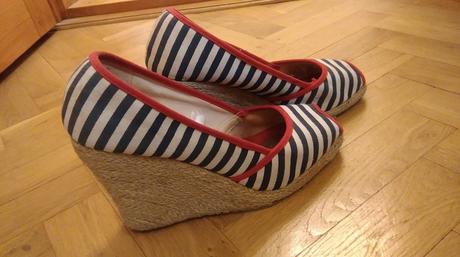 Sandale na plnom opatku, deichmann,40