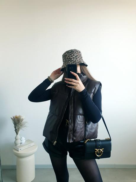 Koženková vesta, takko,46