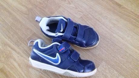 Predám chlapčenské nike botasky, nike,25