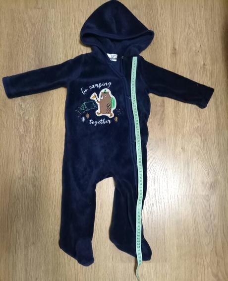 Dva hrubšie overaly, 74