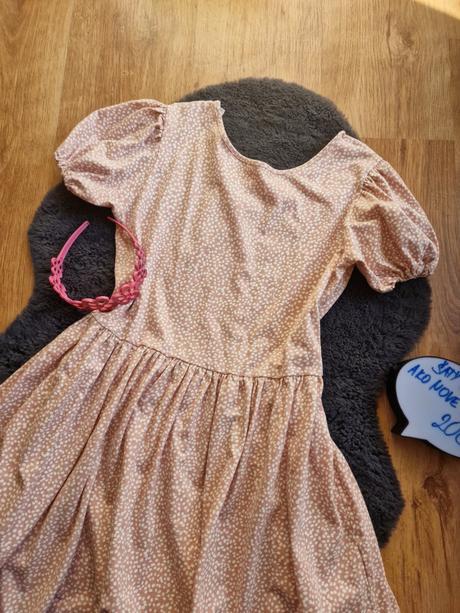 Prekrásne šaty, 158