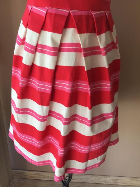 Krásne šaty /87a, warehouse,42