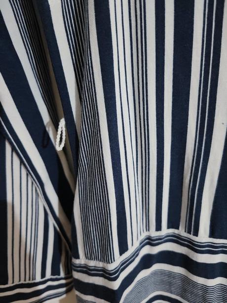 Tmavomodré šaty, m