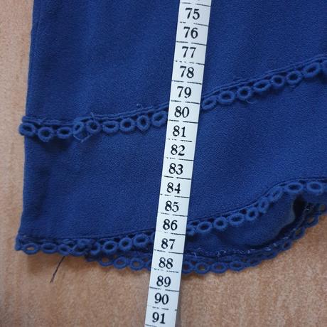 Šaty modré s aplikáciou čipky, atmosphere,38