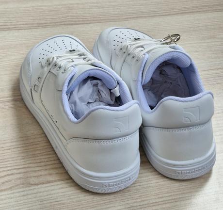 Arise - all white 39 x360, be lenka,39