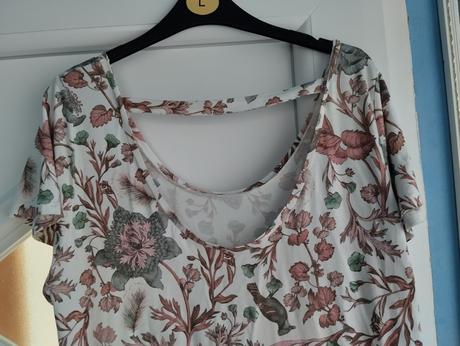 Pekny top s čipkou next, next,l