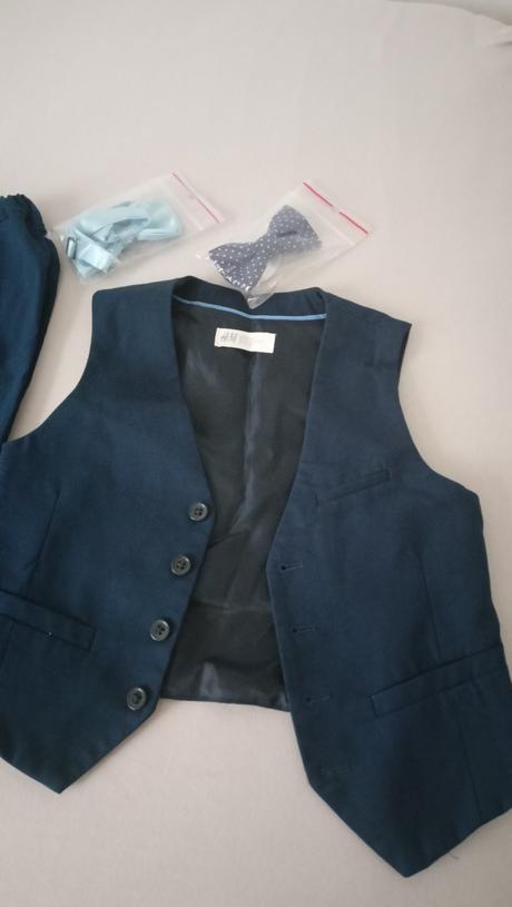 Oblekove nohavice a vesticka, 122