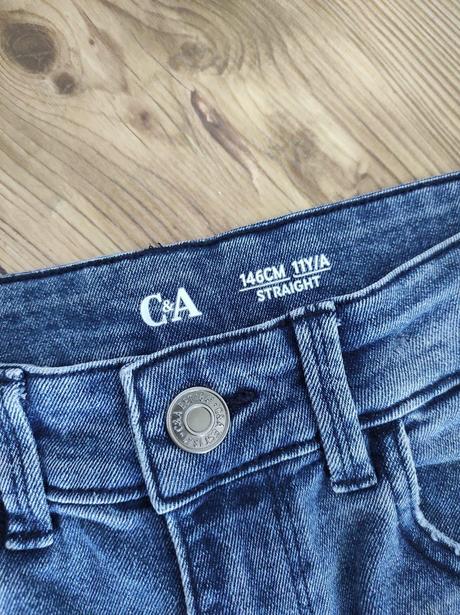 Šortky - ako nové, c&a,146