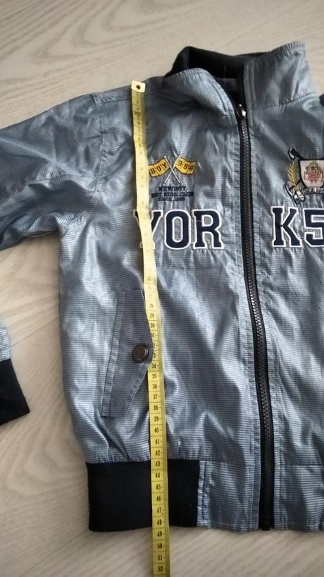 Prechodna tenká bunda, 122