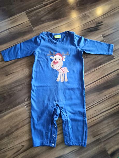 Vianočny overal, 74