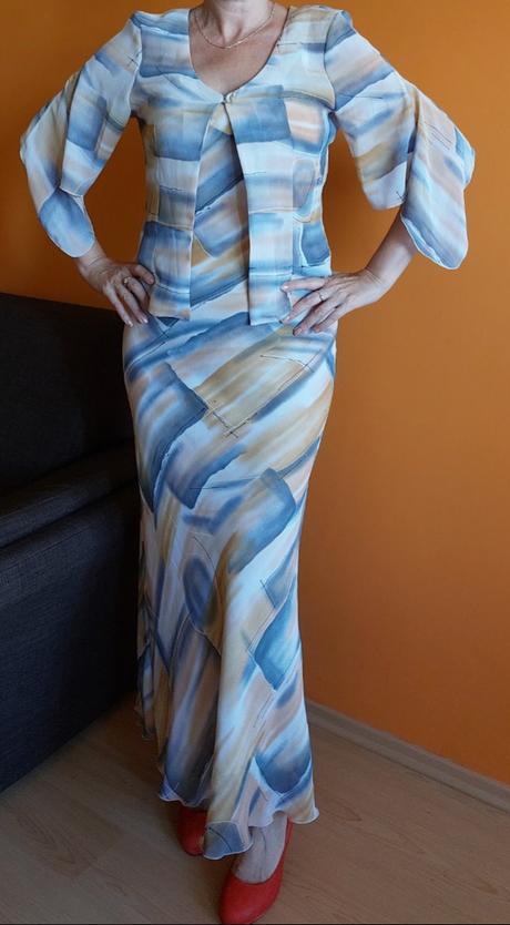 Spoločenské šaty s bolerom, 38