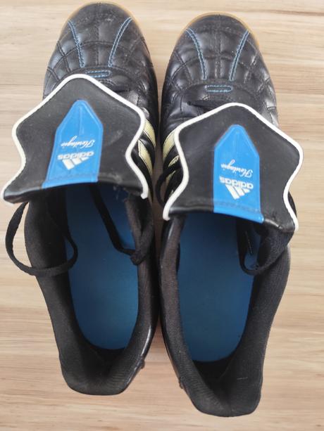 Tenisky halovky, adidas,44