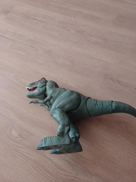 Dino na baterky, 