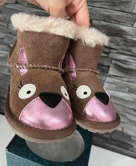 Snehule emu australia deti, <17