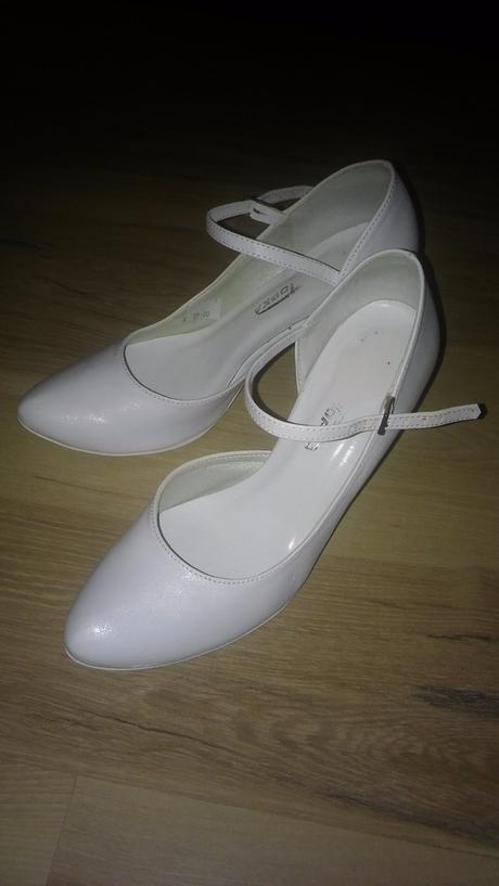 Biele lodičky topky, 35