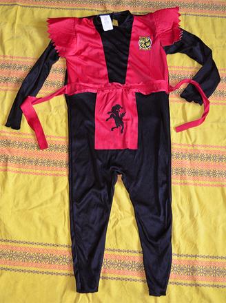 Kostym cinsky bojovnik, vel. 116-122 (5-7 r.),