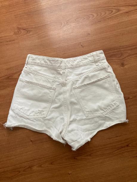 Zara biele denim šortky, zara,s