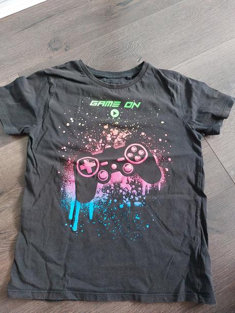 Tricko next, next,140