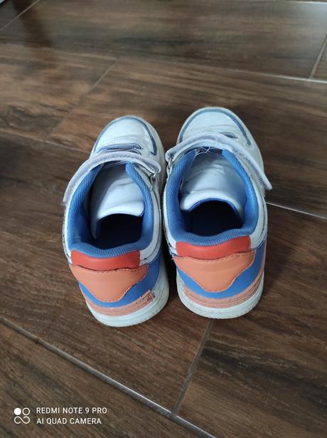 Botasky, reserved,33