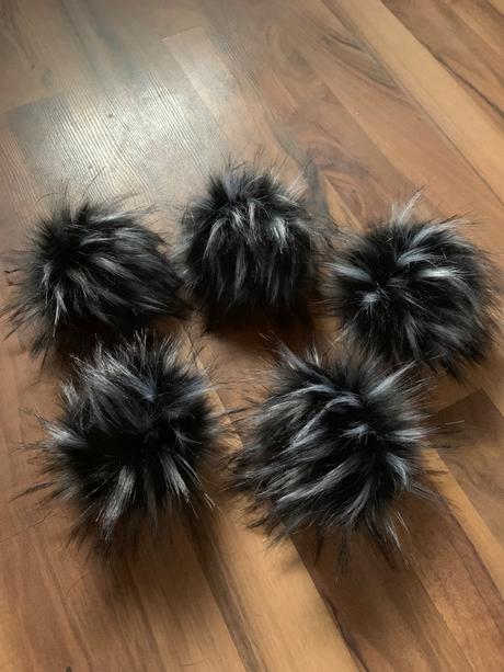 Kožušinový brmbolec,