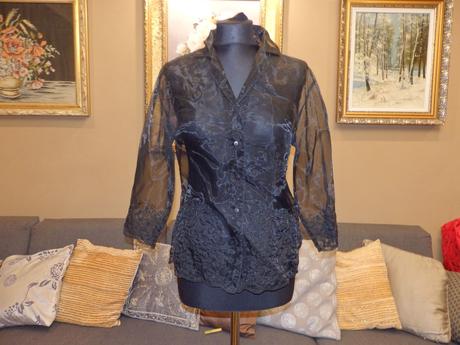 Velmi pekna bluzka, 38