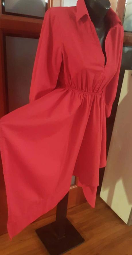 Predám zaujímavé asymetrické šaty (košeľu) veľ.s-m, s