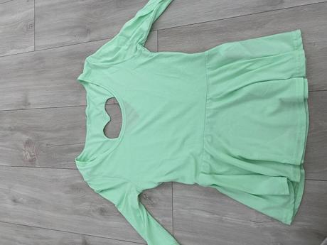 Tricko so srdieckovym vystrihom na chrbte, amisu,s