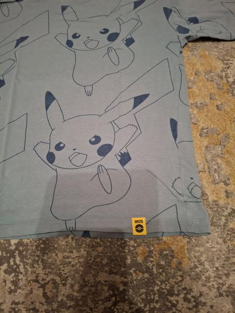 Tričko s pokemonom pikachu, reserved,158