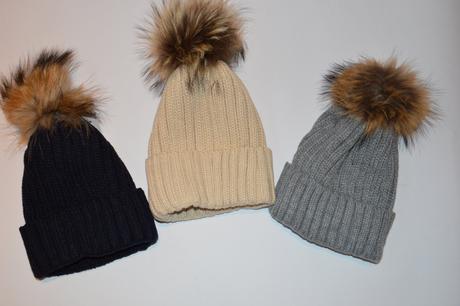 Čiapočka s pravým jemným brmbolcom, <50 - 158