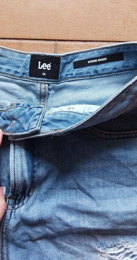 Šortky lee, lee,l