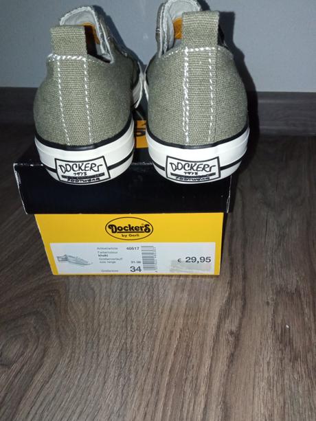 Nenosené chlapčenské topánky dockers, 34