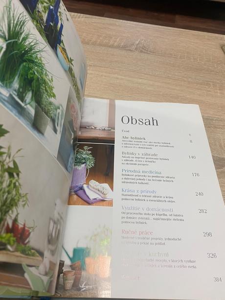 Velká kniha bylinek bylinky, 
