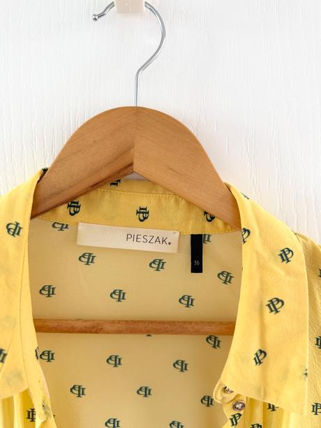 Hodvábna košeľa s monogramom značky pieszak, s