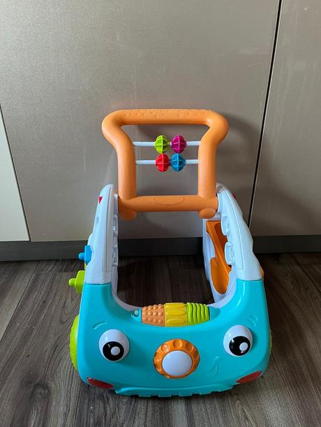 Infantino pomôcka na chodenie, 