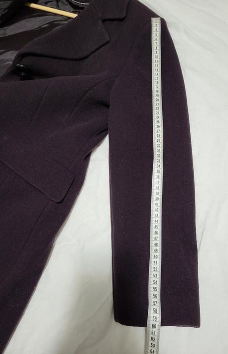 Fialový vlnený kabát, m