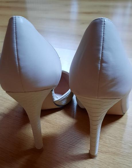 Elegantné zaujímavé lodičky, marco tozzi,39