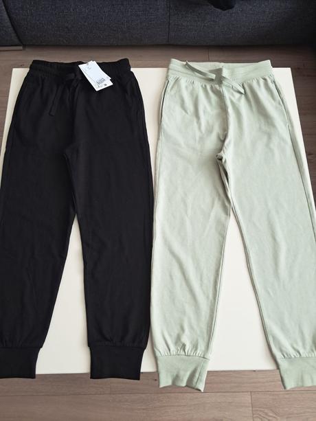 Teplaky h&m v.140, h&m,140