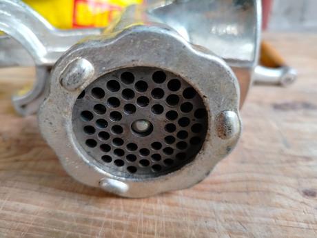 Ručný mlynček na mäso sfinx č. 5,