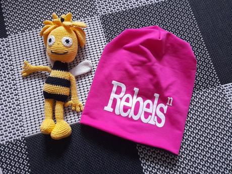 Čiapka, rebel,122