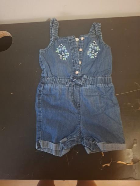 Predaj oblečenia, zara,56 / 98