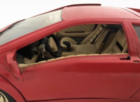 Stary kovovy vacsi model lamborghinini diablo auto, 