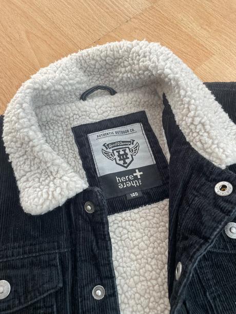 Oteplená bunda, c&a,140