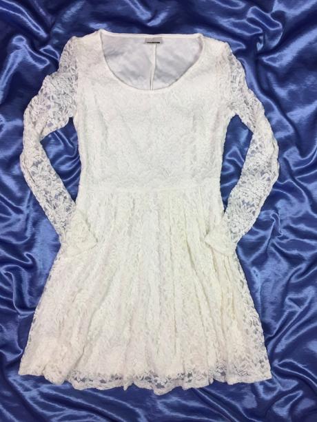 Kvalitne elegantné šaty, 40