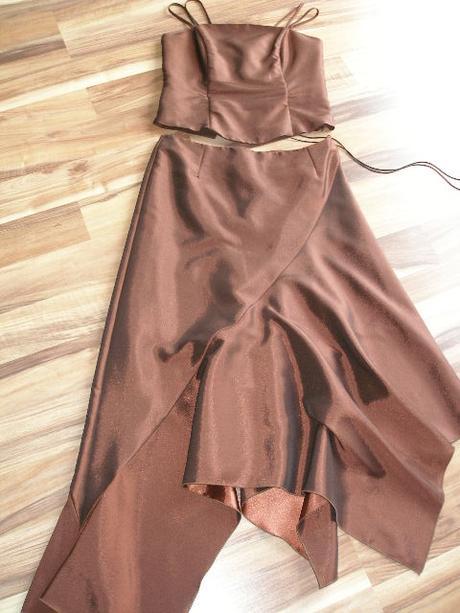 Korzetové šaty, 40