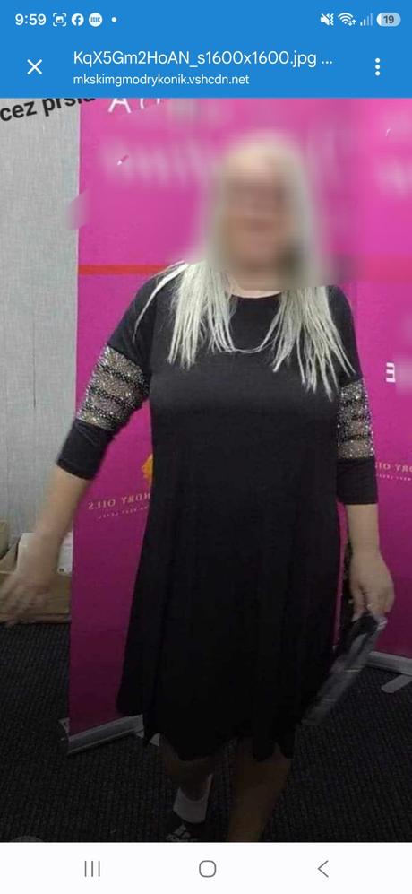 Šaty s kamienkami na rukavoch, 46